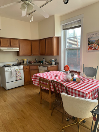 Kitchen - Bright & Private Room Near DePaul-Heart of North Side, Street Parking, 1 Roommate Apartments