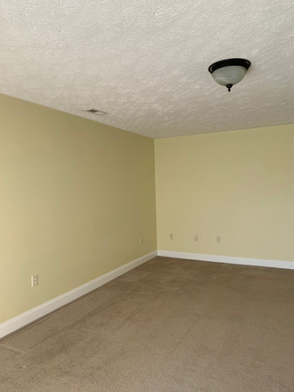  - 2 Bedroom 2.5 Bath Townhouse with 2 Car Garage