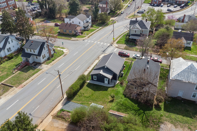 Above-ground View - Mansfield Avenue