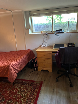 Bedroom - Walk to DU and Light Rail Very Safe Area House