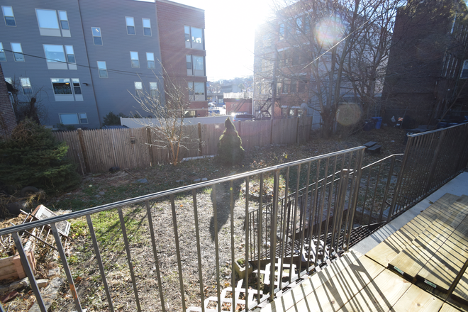 ... - GARDEN LEVEL PRIVATE UNIT - CAT FRIENDLY Duplex