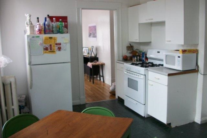Call NOW for showings! 617-236-8600 - BEACON ST - HUGE *NO FEE* CLEVELAND CRCL 5BR AVAIL *9/1/2026* W/ LNDRY IN UNIT, 2 BATH, A/C, PATIO! Apartments