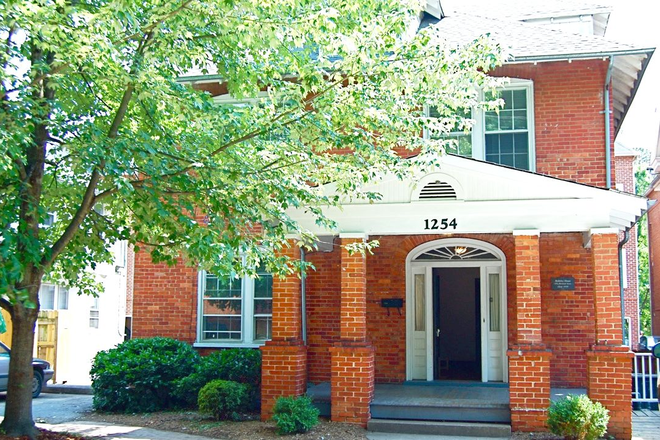 Front Photo - 1254 Wertland