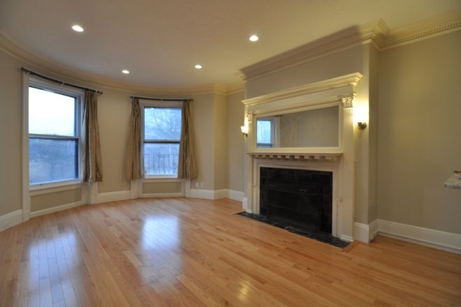 Image 1264107 - Large, renovated 4 bedroom on The Fenway that can sleep 5 people Condo