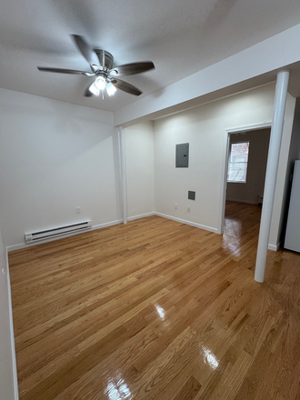 Brand New Renovated 2 bedroom Apartment - Brand New Renovated 2 bed on 54 Westland Ave. - Available for Now or 9/01 Move In