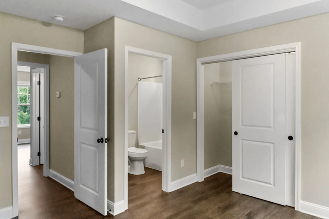 Bedroom - The Oaks Townhomes