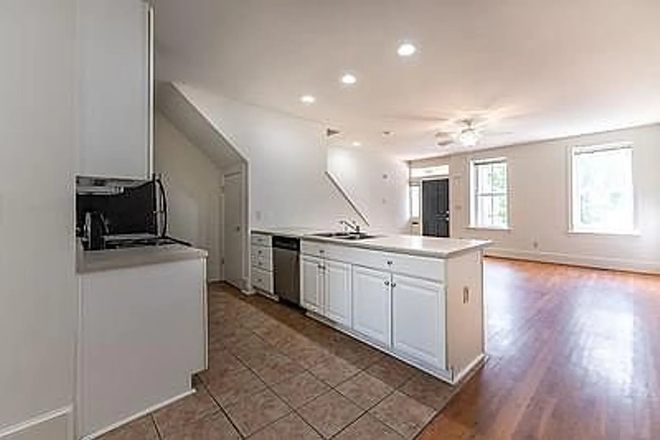 Kitchen/living room/front door - Townhouse: 1 bedroom with 1 bath available (3 Bedroom/3 Bath townhouse)