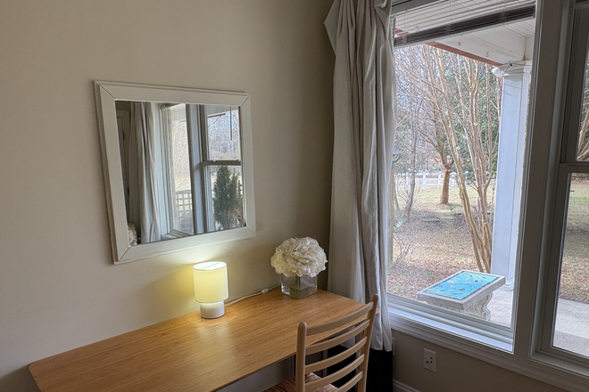 Photo - Private Graduate Student Haven Near Duke House