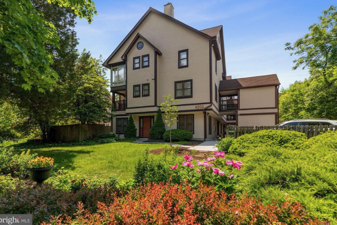 outside street view - 2BR by Roland Water Tower