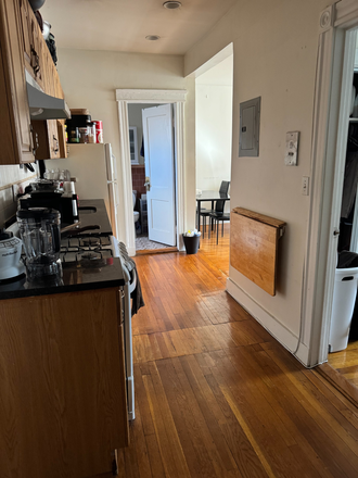 kitchen - Fenway Apartment. Available room Jan-Aug! Flexible dates! Perfect for college students