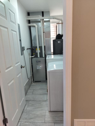 laundry room (in kitchen) - Nice apartment close to Chinatown and Loop campus