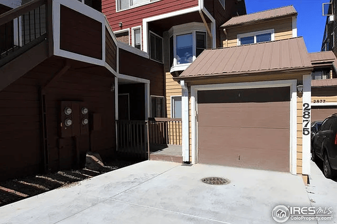 Outside Street View - Gold Run Condominiums