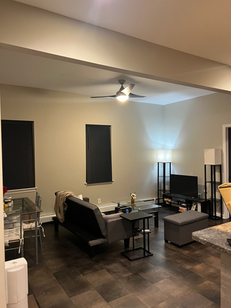 Living room - Sublet/ Lease Transfer 2 beds 1 bath for immediate move in Apartments