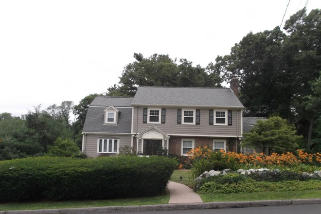 . - 5bed 3.5bath HOUSE, just 3min from public transport