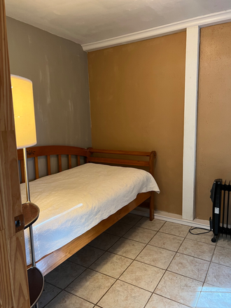 Small Bedroom - Alleghany St II Rental