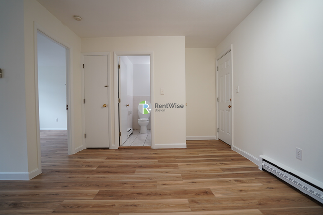 1 - July/Sept 2026-Amazing Brighton 2 bed, Easy MBTA, No Broker Fee Apartments