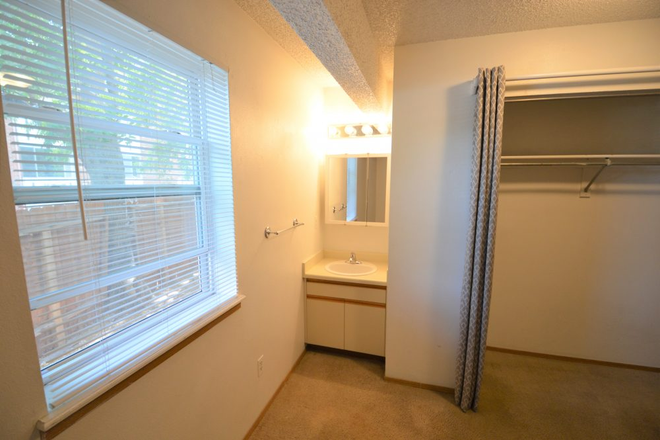 Bedroom - House on Marine st