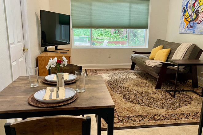 Main Picture - Private Ground-Level Studio near Public Transit, Shopping, & Nature  (Minimum: 3 month lease)