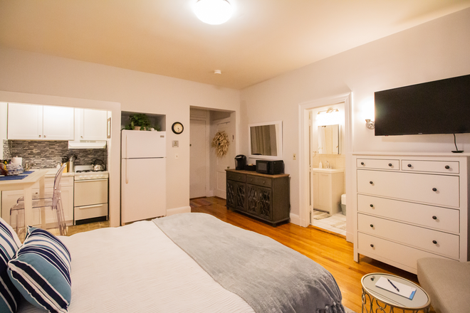 Bed to kitchen - BEA1253A3 Furnished First-Floor Studio in Coolidge Corner Apartments