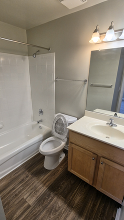 Bathroom - Roommate Wanted: 2B2B at The Redwood (Walking distance from UMSOD) Apartments