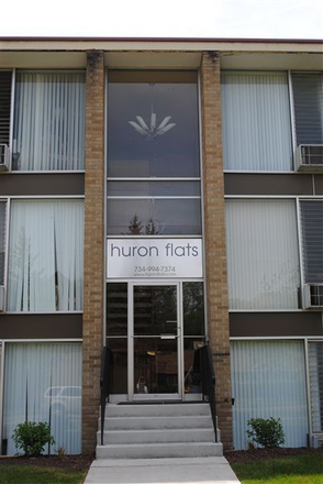 Huron Flats - Huron Flats - 1117 W. Huron