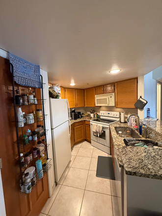 kitchen - University Court Apartment bedroom available for sublease!