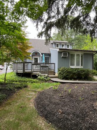 Exterior - Furnished rooms-Washington Rd-Princeton House