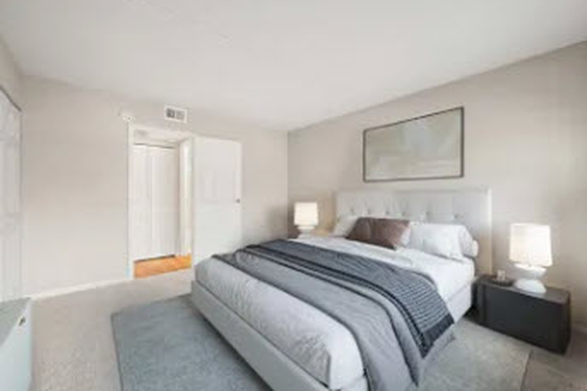 Sample Bedroom - New Kent Apts, East of WC, need car, 1 bdrm/bath of 2 bdrm/2 bath unit, sublet 4 or 5 mos, renew 12