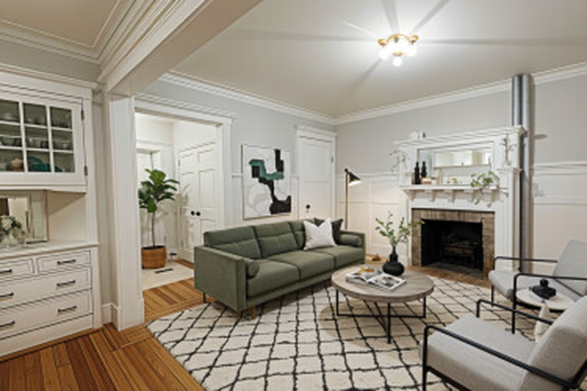 living - BEAUTIFUL 3 BED WITH HEAT/HOT WATER INCLUDED, IN-UNIT LAUNDRY,  NO BROKER FEE! 9/1/26!! Apartments