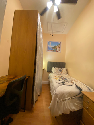 Bedroom - LADIES MANOR, $700.00 PER MONTH AND ONLY $300 SECURITY DEPOSIT, ALL UTILITIES INCLUDED! House