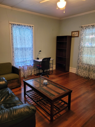 Living room, entry - duplex within walking distance to Duke Duplex