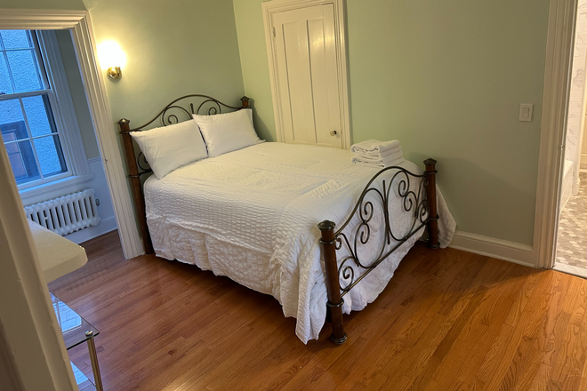 Your bedroom with complete bedding with full size bed. - Share beautiful 3-bedroom home 1 block from Brown University with 2 female Brown students.