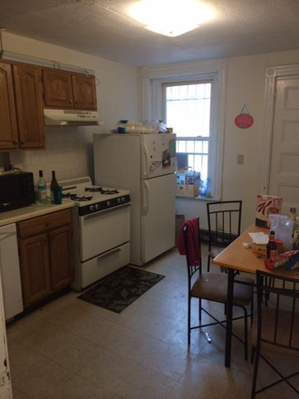 . - Huge 4 Bed On Tremont, Eat In Kitchen, Hardwood Floors Apartments