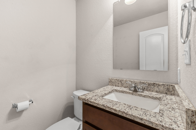 Downstairs bathroom - SPACIOUS 4-BED, 3.5-BATH HOME IN EDGEWATER GAME ROOM, STUDY, FENCED YARD, NEAR TEXAS A&M