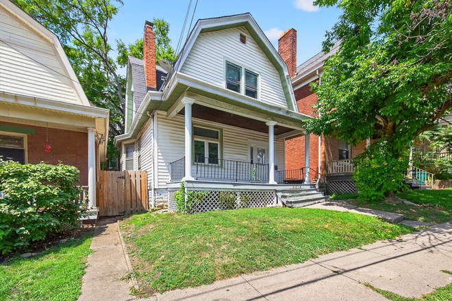 Exterior - 2315 Moerlein- 4 Bedroom Home in CUF/Clifton