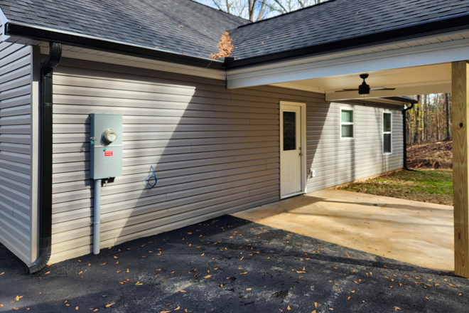 back of house and covered patio - 3/2 Split Plan in Dahlonega, Lumpkin Co House