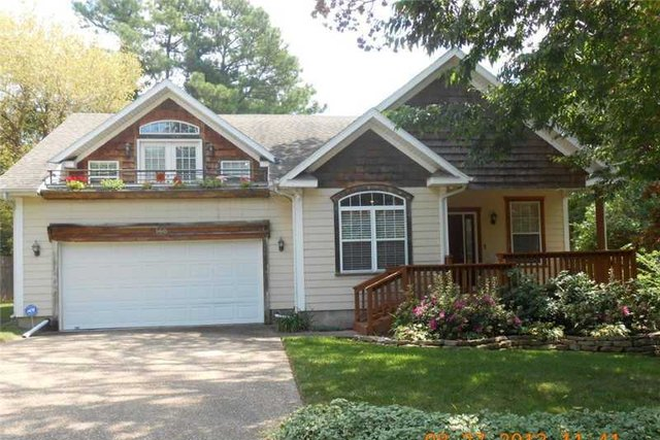 Street View. - 146 N Palmer Ave. Very close to campus