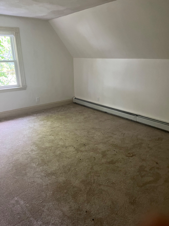 bedroom has carpets professionally cleaned - Summer Sublet for Graduate Student on Foster Street. Subletting 1 Unfurnished Room