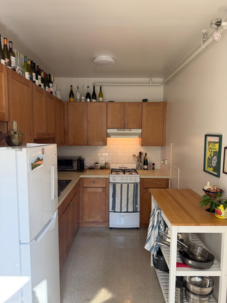 Kitchen - Pleasant and calm 2 rooms apartment in Harvard Square for summer sublet