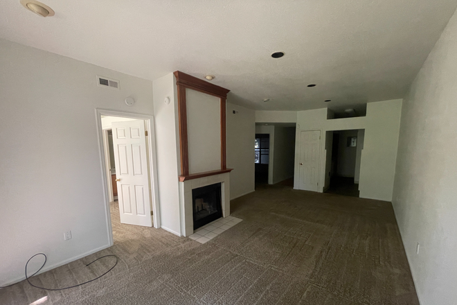 3 - AVAILABLE 8/5: 7409 Spyglass Ct #N102 Condo