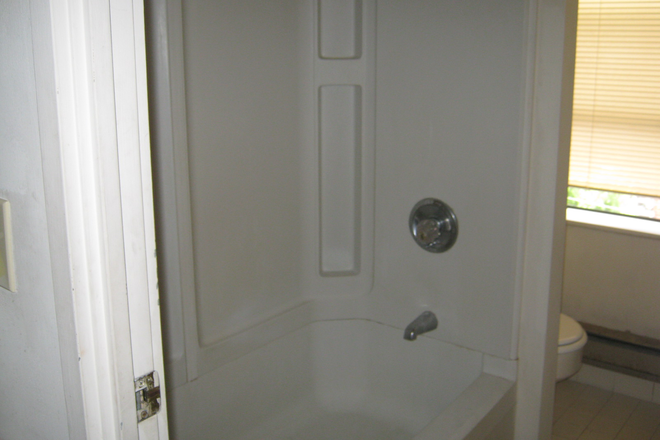 Bathroom - Studio Apt. at 1001 St. Paul Street on Hopkins intracampus bus line near Peabody