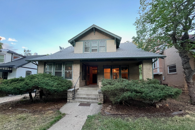 Front - Cheap Rooms next to Campus