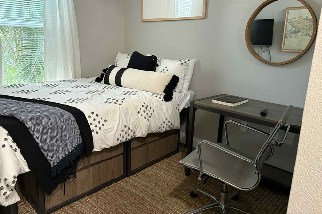 Bedroom - The Aves Apartments