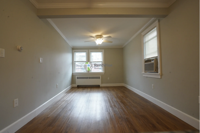 Living Room - 2BD1BA Apartment in Brighton Ideal for Medical Student/Resident/Grad Student