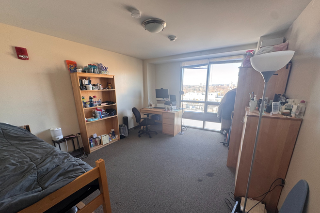 Room - Sidney-Pacific room #942A | 2-bedroom suite