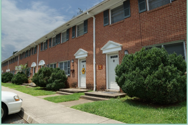 Entrance - Arlington Park Townhomes