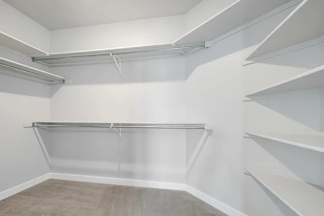 Master closet - House downtown Fruita (1room for rent)