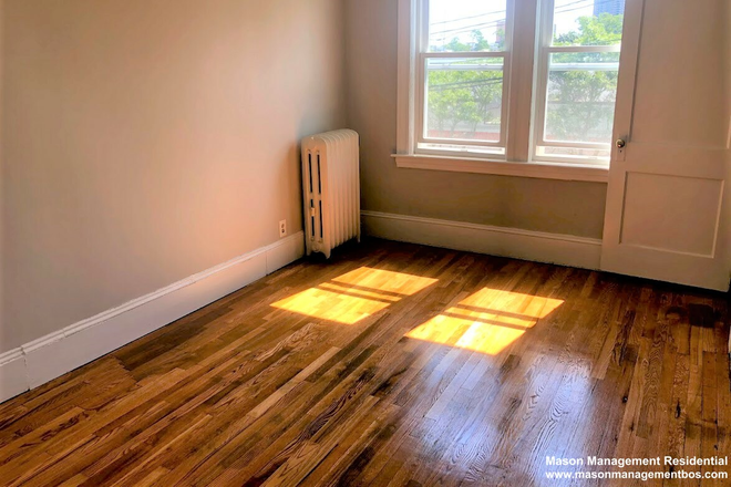 Bedroom - September 1! Great deal on a lower Allston 5 bed! Apartments