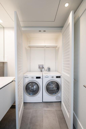 Visit hubrealtyproperties.com - Back Bay, beautiful studio with laundry in unit, next to Boston Common, free month rent Apartments