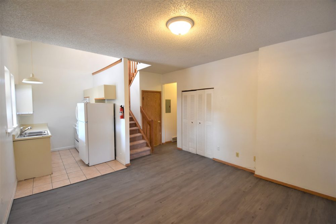 . - 2927 N. Broadway St. Townhome